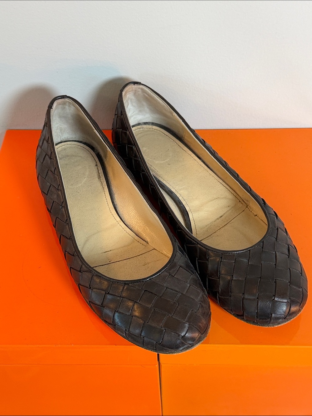 Cole Haan Classic Woven Leather Womens Flats - Black